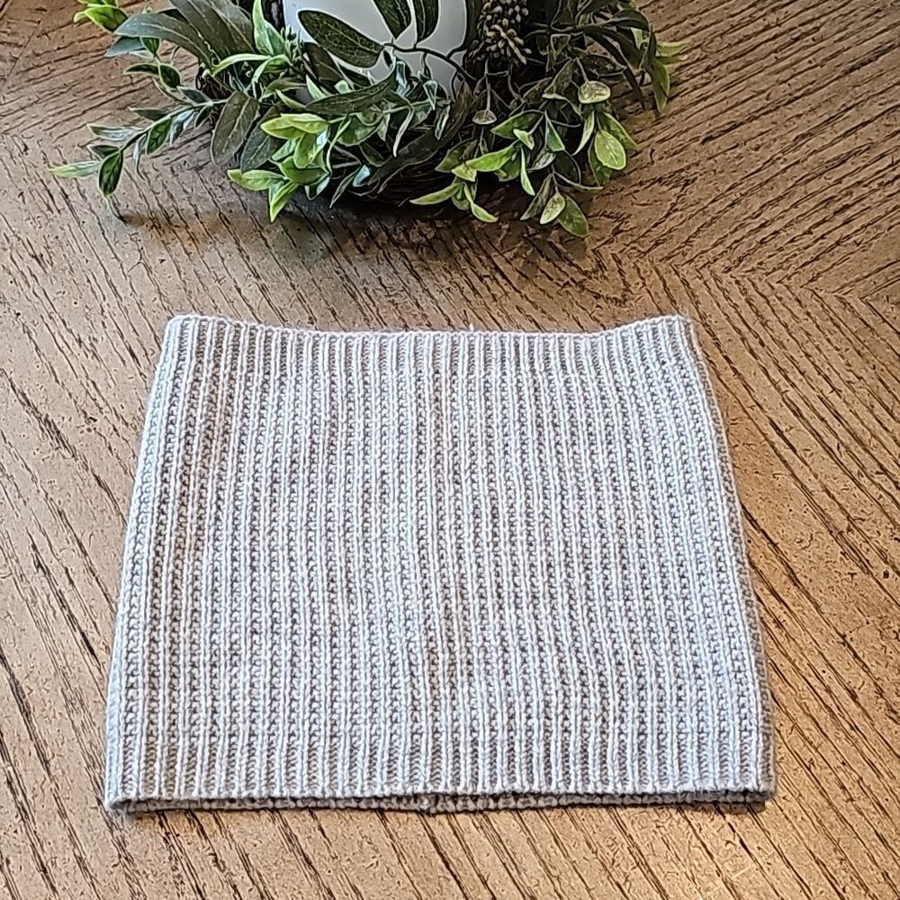 Girls knit scarf gray with silver